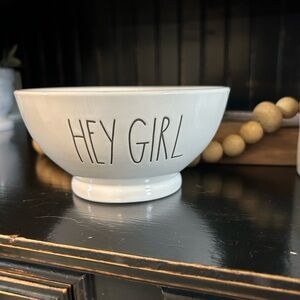 Rae Dunn bowl